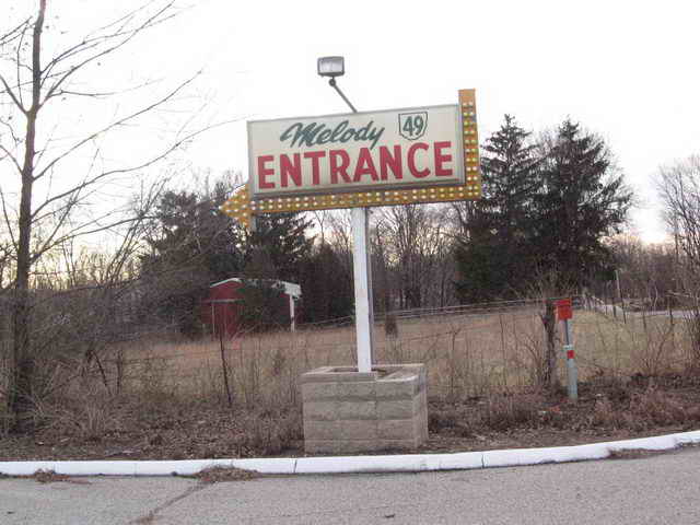 Melody 49 Drive-In - 2006 Photo (newer photo)